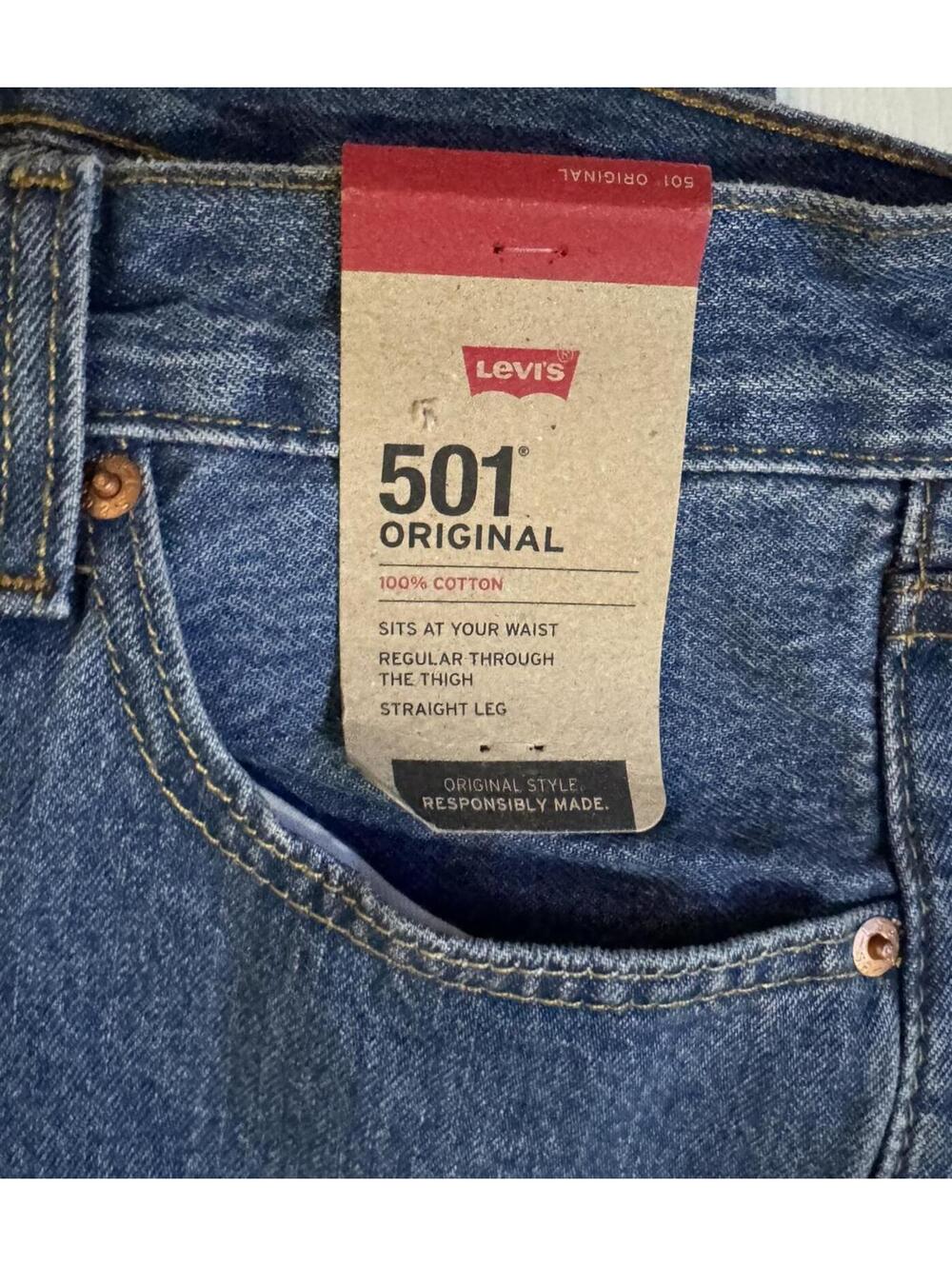 Men's Levi's 501 Original Fit Blue Jeans. NWT. Size 34x32